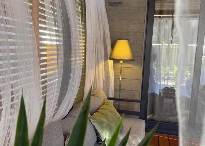 Mobile Loren אתר קמפינג