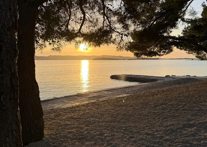 Mobile Loren ביוגראד נה מורו